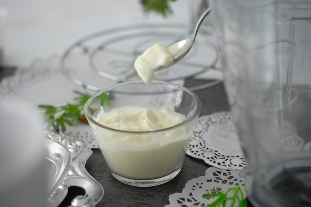 小罐的優酪乳能夠提供你大約2克的植物甾烷醇和植物固醇